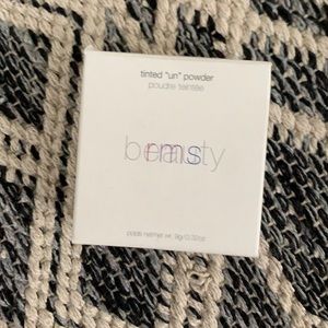 RMS Beauty “un” tinted powder - Clean Beauty!